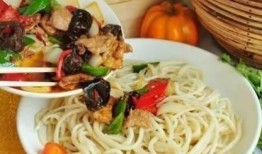 卢总吃拌面爆料视频,揭秘美食背后的故事