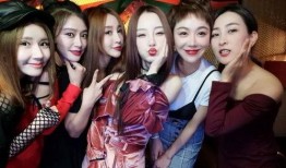 娱乐领域吃瓜解说,揭秘明星幕后那些事儿