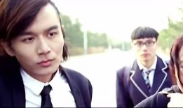 老师爆料学生帅气视频,帅气学生视频曝光，引网友热议