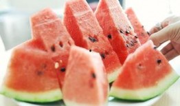 内蒙网红吃瓜事件