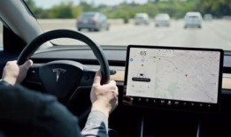 爆料自己特斯拉的视频,揭秘神秘视频中的自动驾驶奇遇