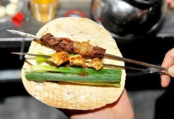 淄博烧烤最新爆料视频,火辣美味，一探究竟！